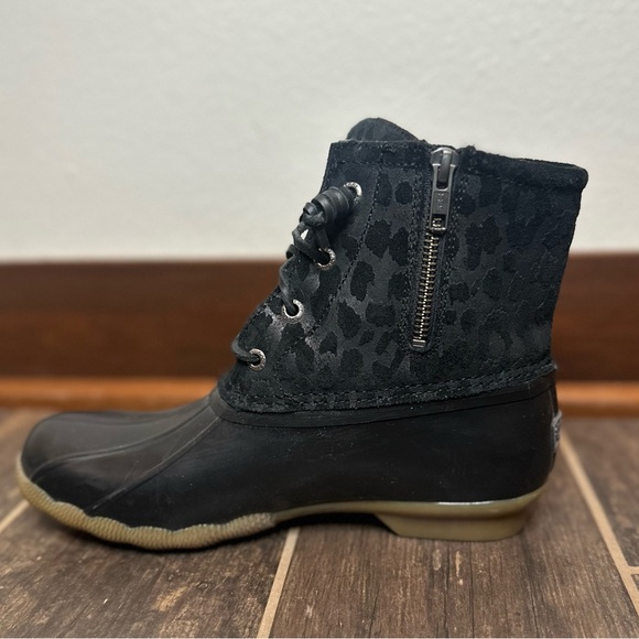 Sperry Saltwater Black Cheetah Print Duck Boots - Picture 4 of 8